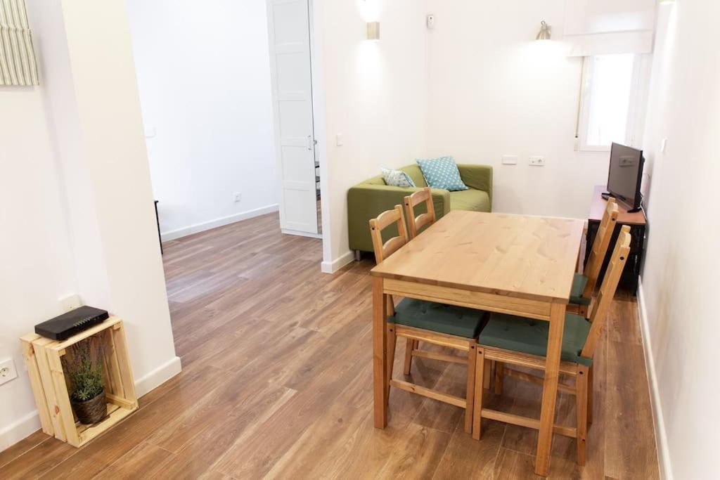Encantador Apartamento Reformado En Tetuan By Bebalmy Madrid Exterior foto