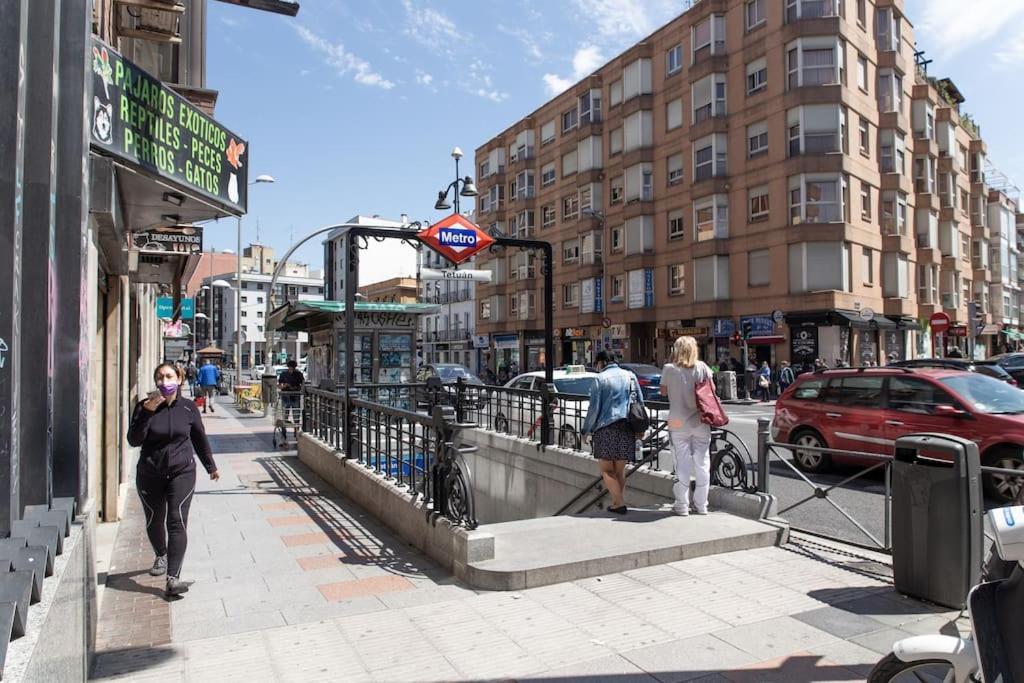 Encantador Apartamento Reformado En Tetuan By Bebalmy Madrid Exterior foto